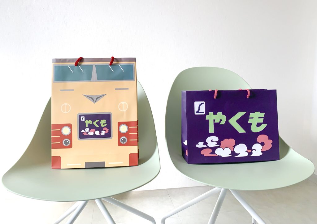 特急やくも箱ティッシュと紙袋